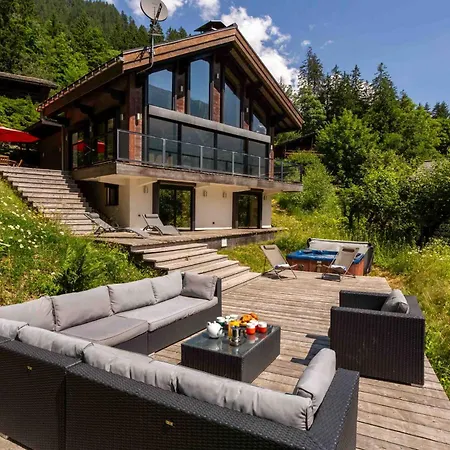 Chalet La Source - Year